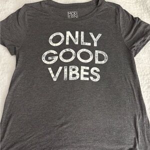 ⭐️ 3/$20 Modern Lux women’s Charcoal 'Only Good Vibes' Tee shirt xxl